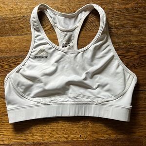 ADIDAS WHITE SPORTS BRA SIZE M